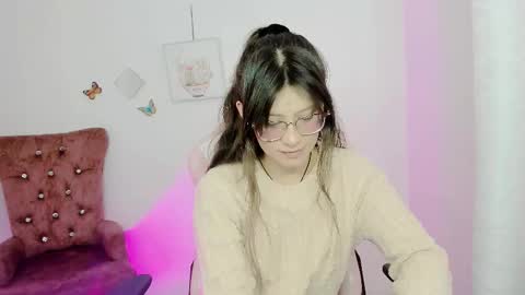 Alicie online show from October 23, 3:40 pm