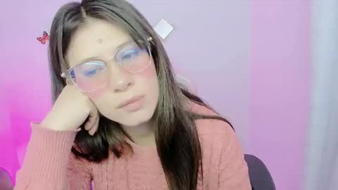 Snapshot of zooeybelair chatting on October 7, 4:17 am Alicie online show from October 7, 4:17 am