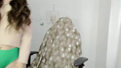 Alicie online show from February 13, 2:40 pm