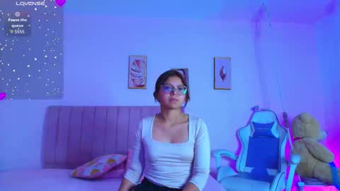 Zoe online show from March 2, 12:01 pm