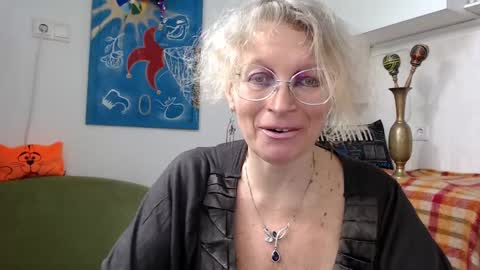 Snapshot of zosya1111 chatting on December 28, 8:37 am Zosya1111 online show from December 28, 8:37 am