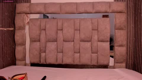 Snapshot of zulyjones chatting on October 15, 6:54 pm Zuly online show from October 15, 6:54 pm