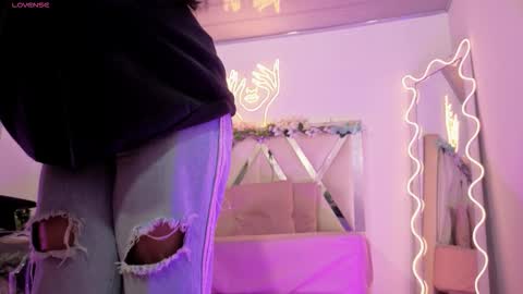 ZURY   online show from February 19, 11:43 am