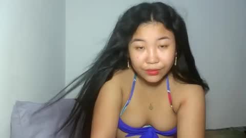 sweet lylia online show from November 18, 7:53 am