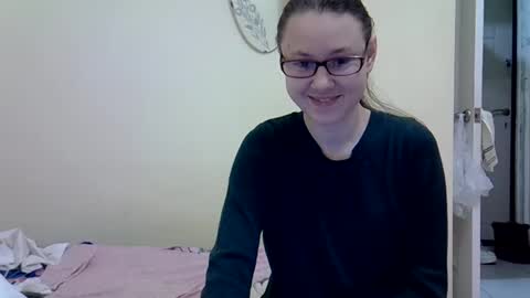 Snapshot of zyuhre chatting on March 2, 9:08 pm Zyuhre online show from March 2, 9:08 pm