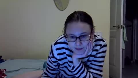 Snapshot of zyuhre chatting on October 12, 7:05 pm Zyuhre online show from October 12, 7:05 pm
