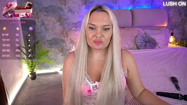 MissyMartinez online show from December 1, 11:36 am