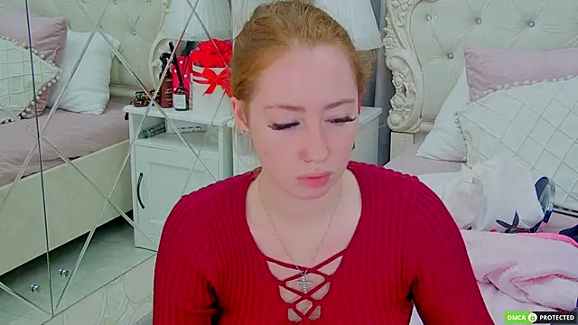 Snapshot of TinaBrook chatting on October 6, 3:56 am TinaBrook online show from October 6, 3:56 am