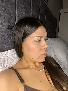 martina contreras online show from March 14, 4:13 am