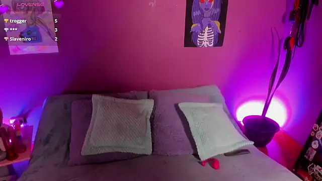 Cata green online show from April 3, 7:56 pm