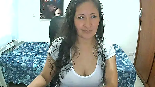 SenthiX online show from April 6, 7:48 pm