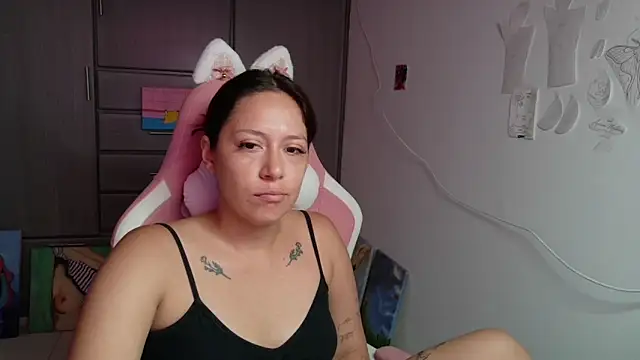 MommyMiaWs online show from July 24, 1:53 pm