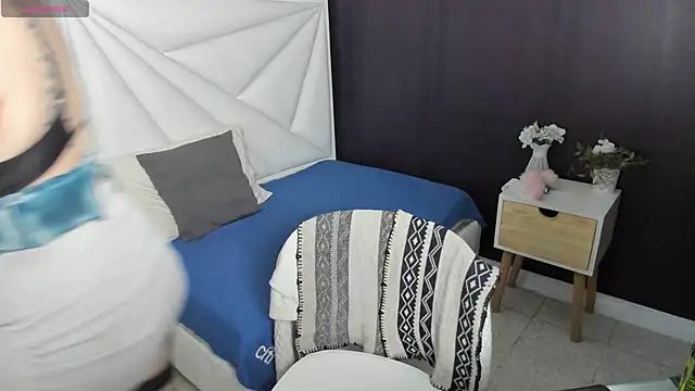 Snapshot of samanthaanderson_ chatting on September 16, 9:34 pm samanthaanderson  online show from September 16, 9:34 pm