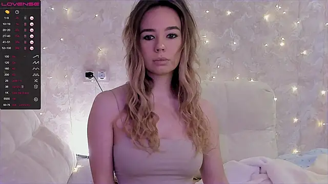 Snapshot of EvaSileZ chatting on September 17, 8:23 am EvaSileZ online show from September 17, 8:23 am