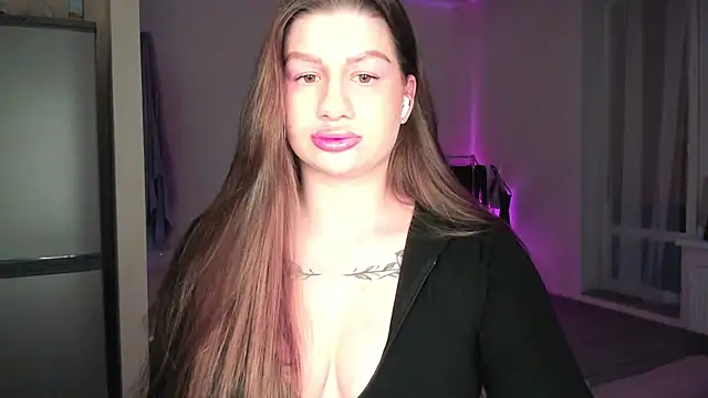 JuicyHelenX online show from April 22, 7:44 pm