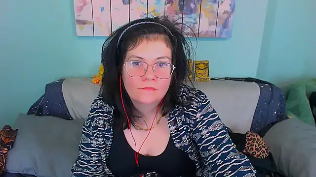 EverlyRays online show from February 19, 2:05 pm