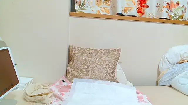 liliyRiSAcha-n online show from February 13, 8:16 am