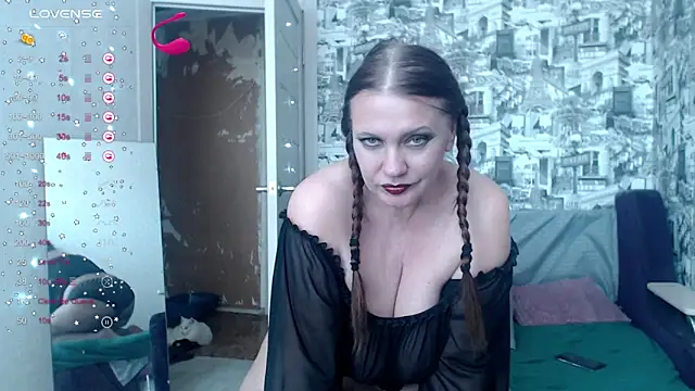 your space online show from October 31, 8:18 am