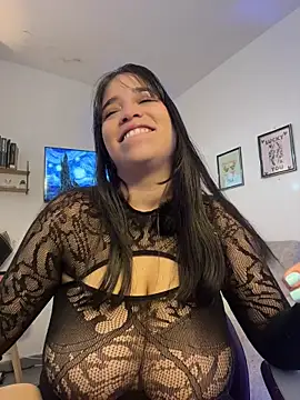 tati reyess online show from April 9, 12:10 pm