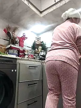 lolo890 online show from April 13, 9:48 pm