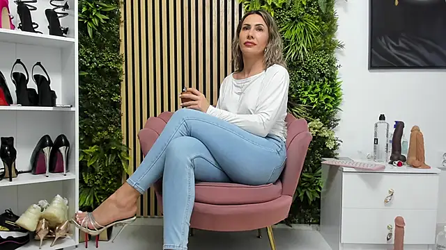 sweetcherry30 online show from June 4, 6:07 am