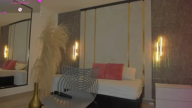 riley sierra online show from March 12, 12:41 pm