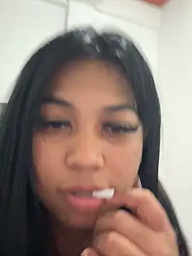 Snapshot of Emily_restrepo chatting on September 11, 4:13 am Emily restrepo online show from September 11, 4:13 am