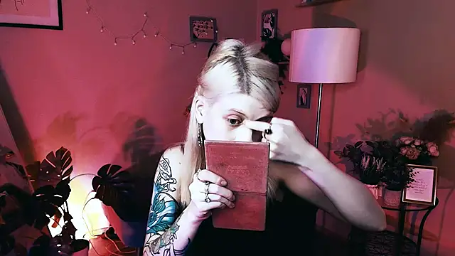 Noah ElmerX online show from October 30, 10:44 pm