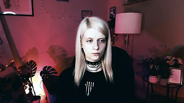 Noah ElmerX online show from October 25, 9:43 pm