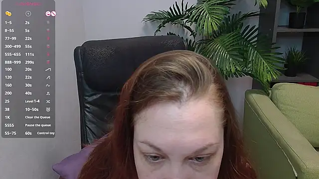 Snapshot of CutieGinger chatting on September 27, 4:36 pm CutieGinger online show from September 27, 4:36 pm