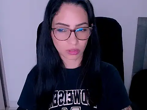 Snapshot of diana__34 chatting on October 15, 1:52 am diana 34 online show from October 15, 1:52 am