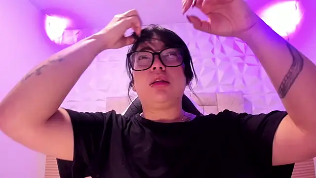 PauletteJ online show from April 22, 11:51 am