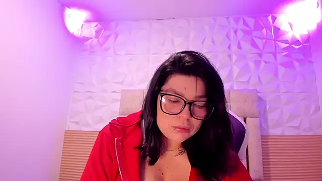 PauletteJ online show from April 20, 11:46 am