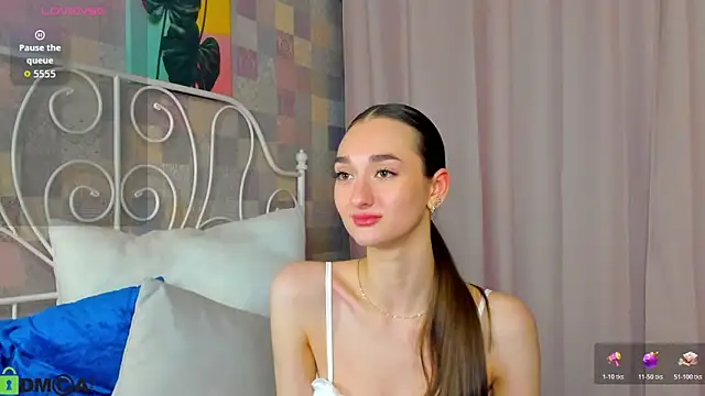 Kelly Powell online show from November 15, 2:23 am