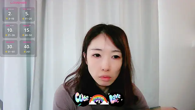 Snapshot of Love_me_Eri_ chatting on October 20, 11:19 pm Love me Eri  online show from October 20, 11:19 pm