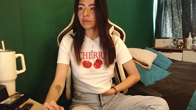 alice middlee online show from February 25, 5:33 pm