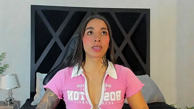 KAYLA BATISTA online show from July 1, 12:32 am