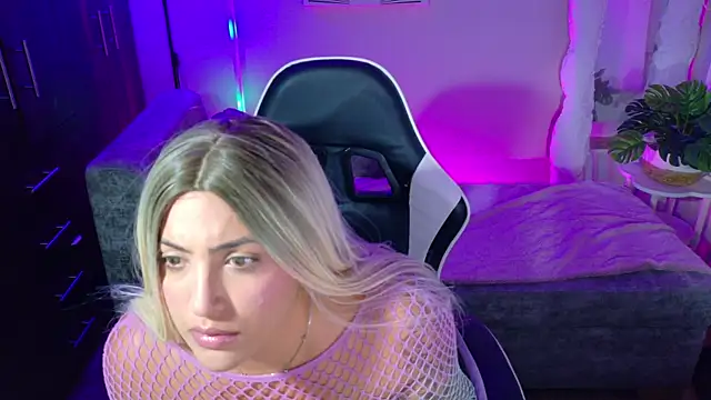 a belladanger online show from May 30, 2:31 am
