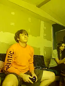 hottestcouplevaa online show from October 16, 10:07 am