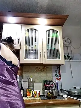 lindaledi2 online show from April 8, 3:03 pm