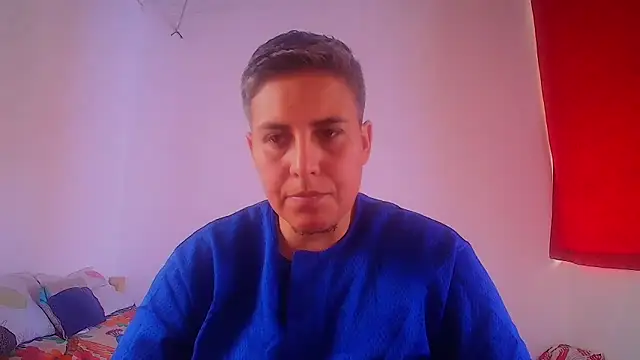 Snapshot of Yessi_rousse chatting on October 7, 8:13 pm Yessi rousse online show from October 7, 8:13 pm