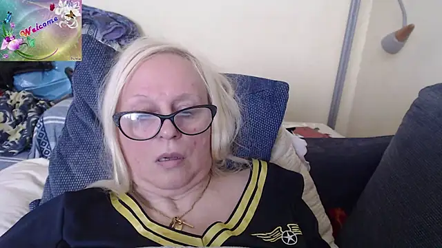 martachatte online show from November 9, 10:33 am