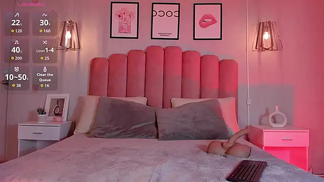 Ashleyy piink online show from March 24, 3:39 pm