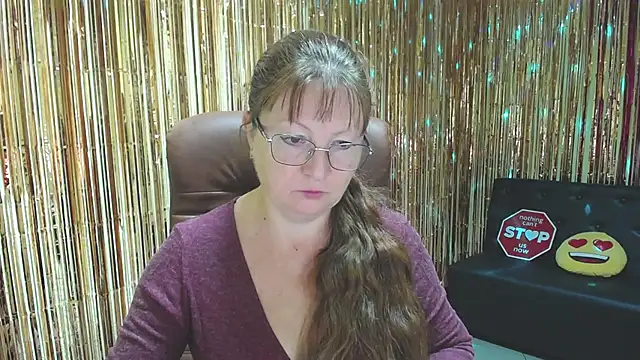 Snapshot of VanessaHotts chatting on September 24, 5:06 am VanessaHotts online show from September 24, 5:06 am