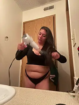 BustiBunny69 online show from July 3, 3:12 am