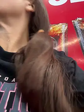 lonely shewolf online show from February 17, 6:18 pm