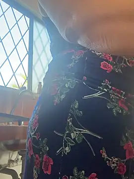 lonely shewolf online show from March 14, 9:05 pm