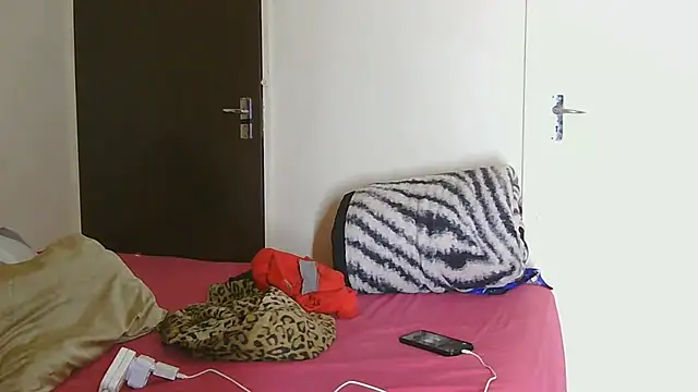 AddictiveAssCurves online show from June 8, 11:33 am