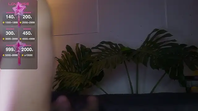 laybunny1 online show from December 19, 8:45 pm