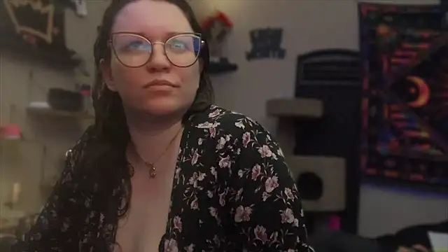 spunlikecottoncandy online show from April 8, 4:47 am